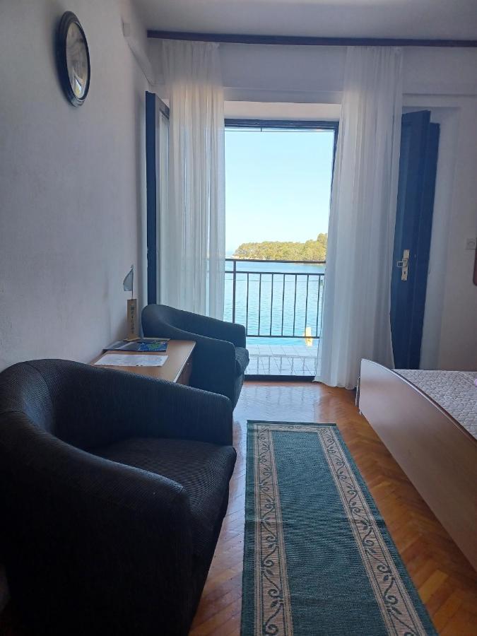 Double Room Pomena 4929A ภายนอก รูปภาพ